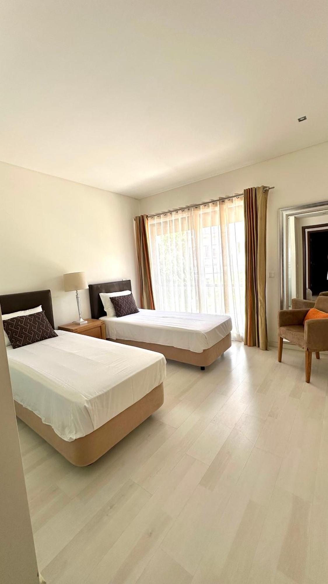 Cavalo Preto Beach Resort กัวเตย์รา ภายนอก รูปภาพ
